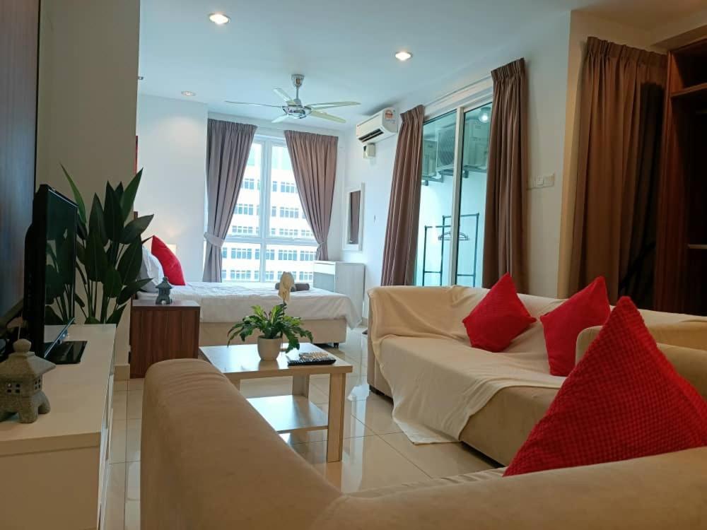 Family Suites At Mansion One By Maj George Town Exterior foto