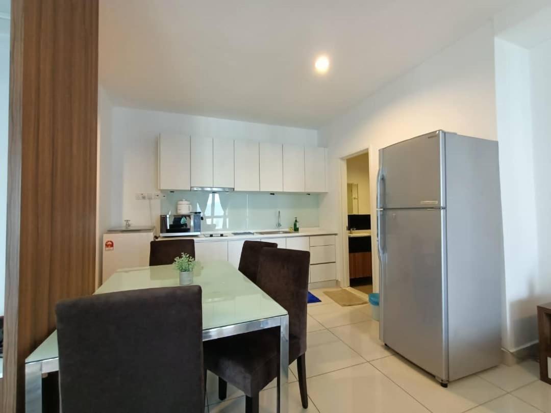 Family Suites At Mansion One By Maj George Town Exterior foto