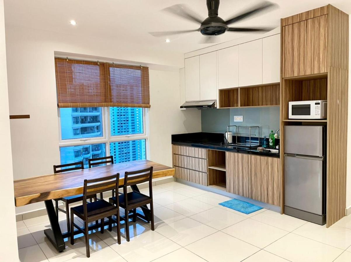 Family Suites At Mansion One By Maj George Town Exterior foto