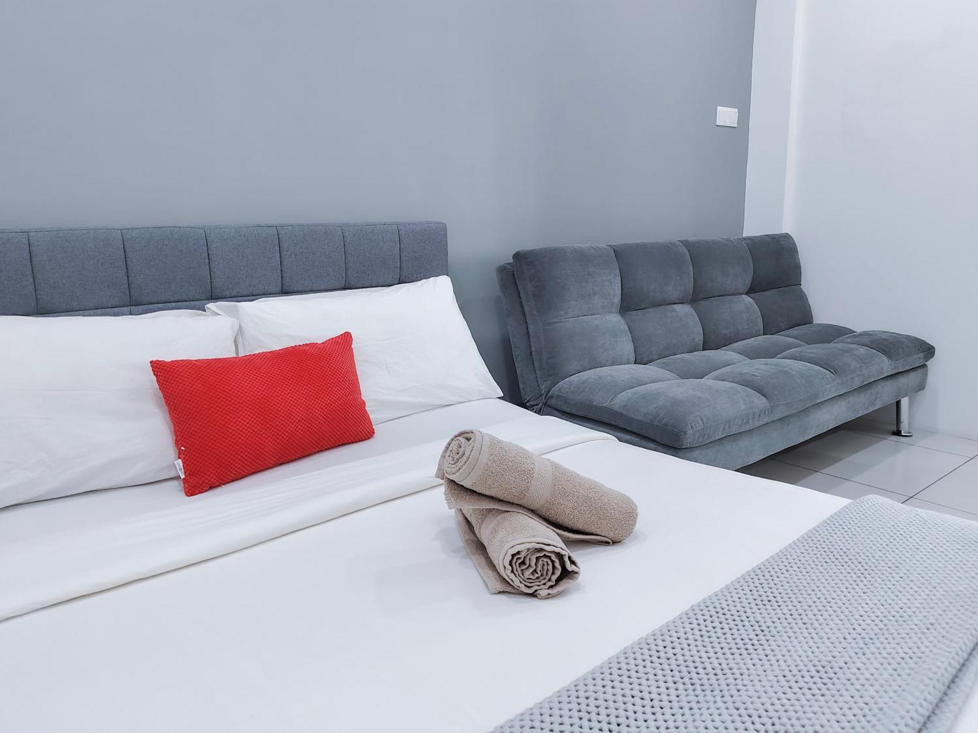 Family Suites At Mansion One By Maj George Town Exterior foto