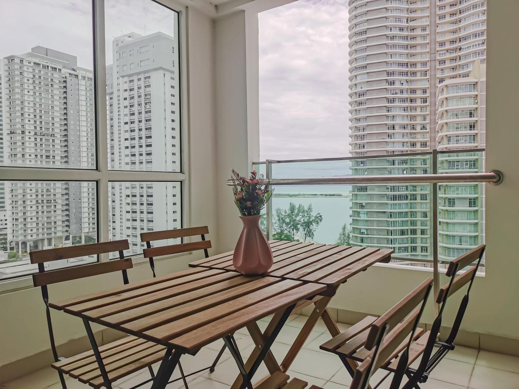 Family Suites At Mansion One By Maj George Town Exterior foto
